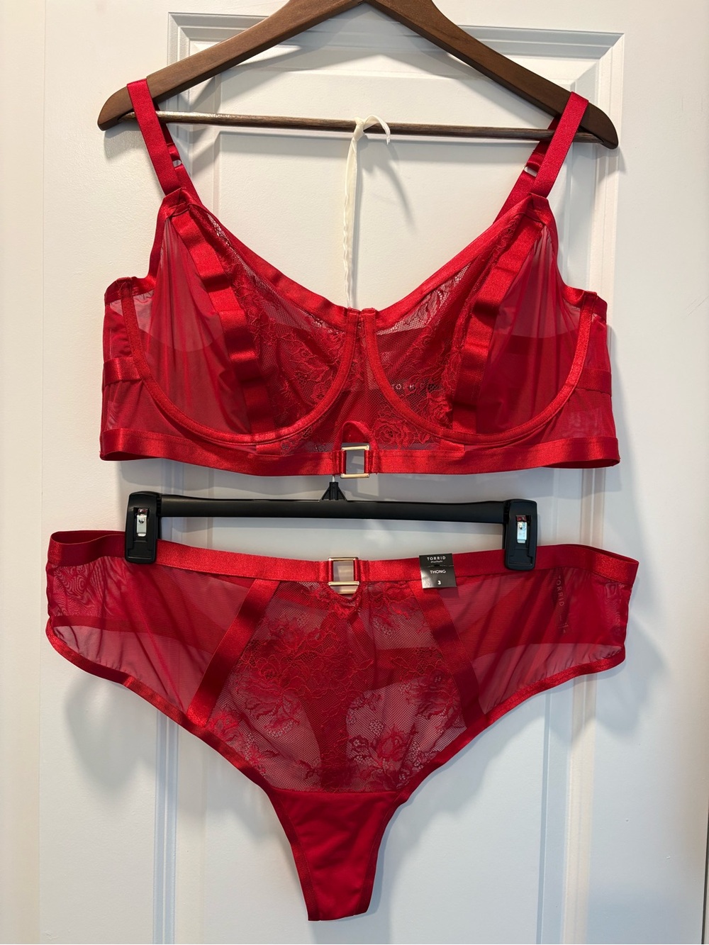 torrid Lingerie Underwire Bra & Thong Set  in Red Sheer Lace & Satin Size 3X